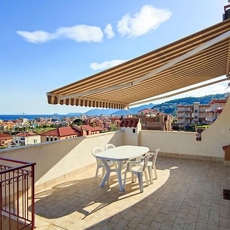 Bella Vista - By Ligooria Apartment Пиетра Лигуре Екстериор снимка