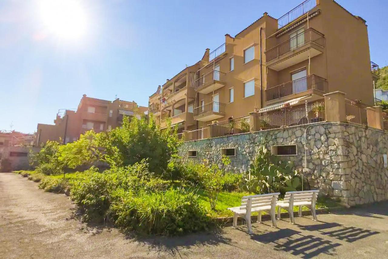 Bella Vista - By Ligooria Apartment Пиетра Лигуре Екстериор снимка